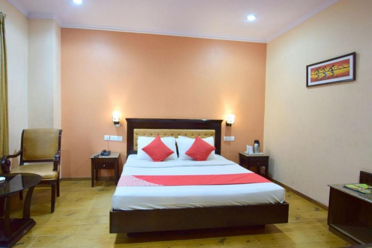 Goroomgo Marc Shimla Near Mall Road - Luxury Room - Excellent Service - Ample Parking - Best Hotel In Shimla Dış mekan fotoğraf