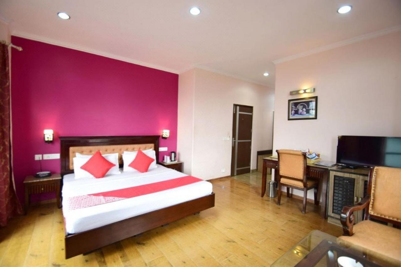 Goroomgo Marc Shimla Near Mall Road - Luxury Room - Excellent Service - Ample Parking - Best Hotel In Shimla Dış mekan fotoğraf
